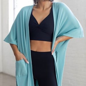 Refined Nina Kimono